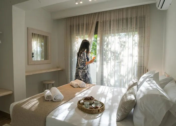 Aesthisis Sensational Accommodation